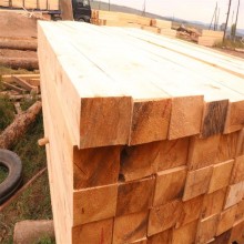 重慶建筑木方廠家 樟子松、白松口料木方條 多種規(guī)格可做